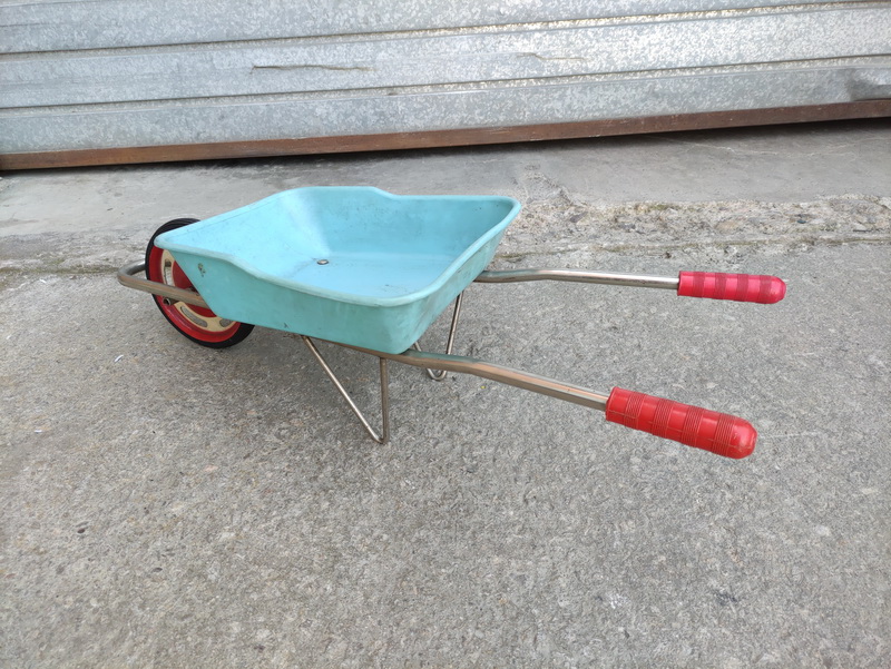 carretilla infantil inox plastico 21x71x28 1u